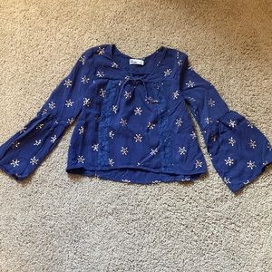 Epic threads flowy navy and gold top with bell sleeves. Small 7/8 like new
